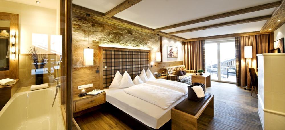 Der Mesnerwirt Hotel Avelengo Kültér fotó